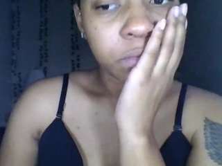 Xiomarahoney on cam for live nude video chat