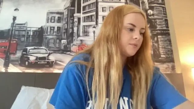 Bigboobybaby@xh strip nude and chat in her virtual webcam room