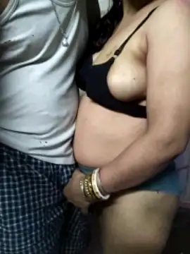 Hottycoupl nude live chat in sexy room