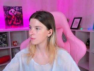 Mia-Chi nude in hot sex Live chat