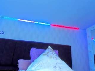aniiee pump nude in hot sex Live chat