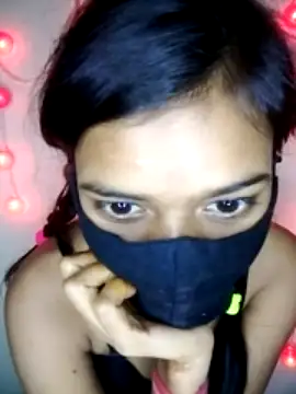 Cute-Punjaban nude live chat in sexy room