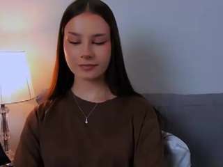 EmilyXAngel nude in hot sex Live chat