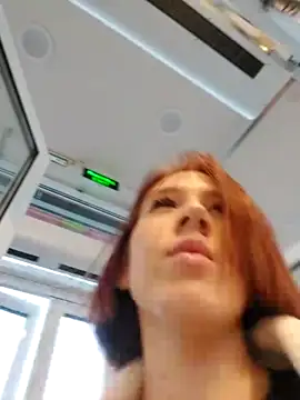 EmmaBoobs nude live chat in sexy room