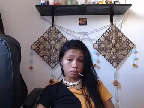 Funnylittleone nude live chat in sexy room