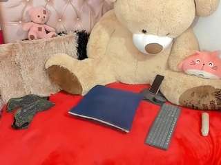Ginna-doll nude in hot sex Live chat