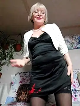 IrmaRose nude live chat in sexy room
