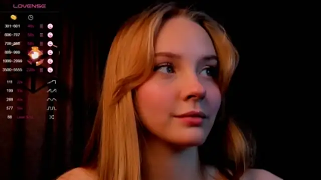 JulieSimon nude live chat in sexy room