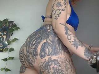 Kaily-Pearty nude in hot sex Live chat