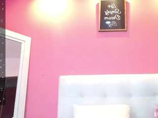 Laura , ? nude in hot sex Live chat
