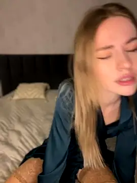 LoveGameSexx nude live chat in sexy room