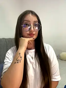 Megan_lux2 nude live chat in sexy room