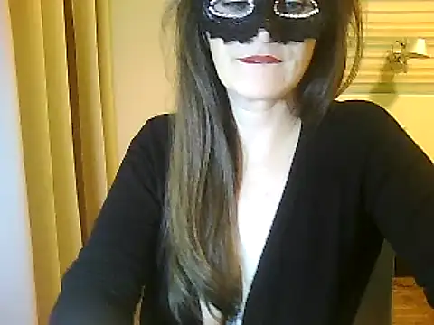 Melanya83 nude live chat in sexy room