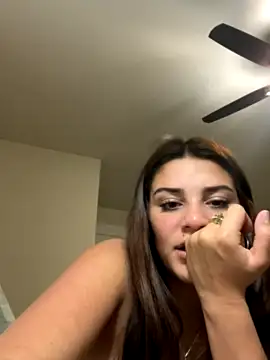 Misslola2 nude live chat in sexy room