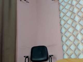 Pretty-Pebbles nude in hot sex Live chat