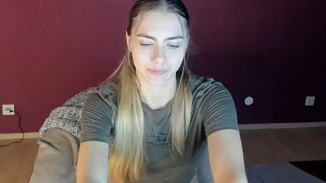 RubyRubin nude live chat in sexy room