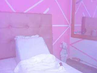 THE QUEEN SQUIRT nude in hot sex Live chat