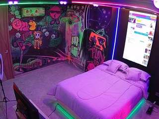 voyeurcam-casa-salsa-disturbed nude in hot sex Live chat