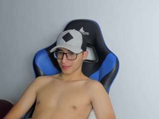 amy and javi nude in hot sex Live chat