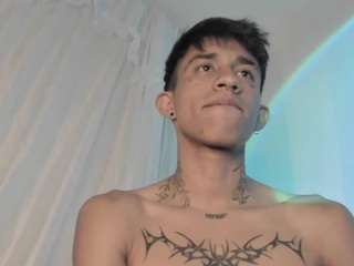 Bad-roniin nude in hot sex Live chat