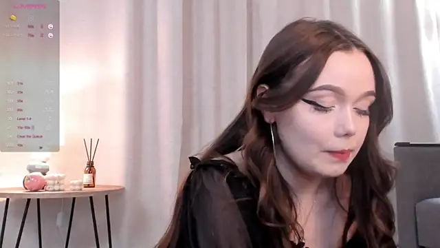 Fairlywell nude live chat in sexy room