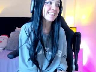 Mathilda nude in hot sex Live chat