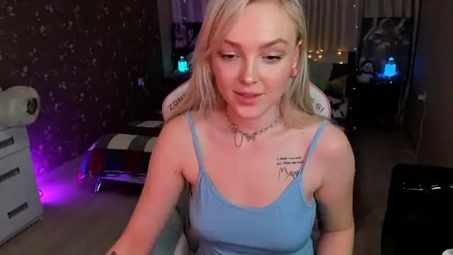 Minnie_Brie nude live chat in sexy room