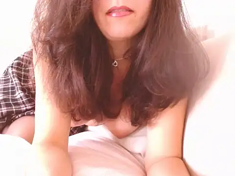MissMijanou nude live chat in sexy room