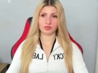 ScarlettWomen nude in hot sex Live chat
