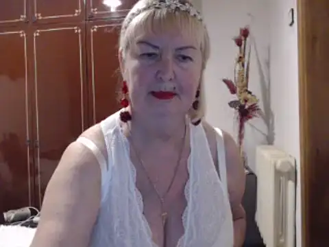 Secretfox nude live chat in sexy room