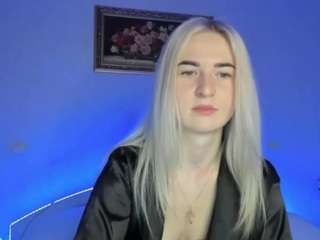EmiEvans nude in hot sex Live chat