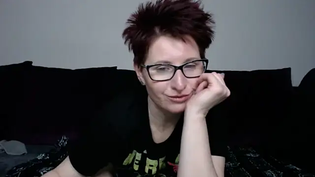 HQPixie nude live chat in sexy room