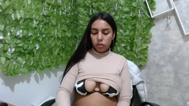 Jenkins_hot nude live chat in sexy room