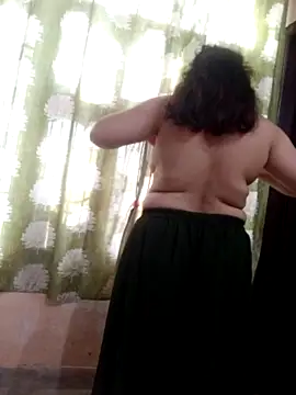 Sexxy_Pari nude live chat in sexy room