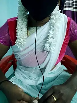 Tamil-kani nude live chat in sexy room