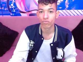 theo-joohns nude in hot sex Live chat
