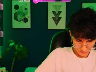 thomasluis nude in hot sex Live chat