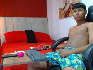 CAMIILO-22 nude in hot sex Live chat