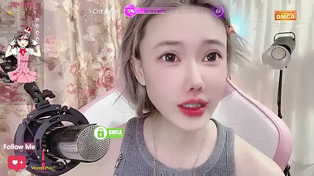 DanceCoCo nude live chat in sexy room