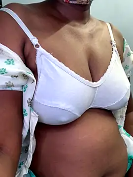 KeralaHoneyBe nude live chat in sexy room
