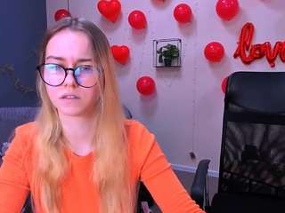 liana-kisses nude in hot sex Live chat