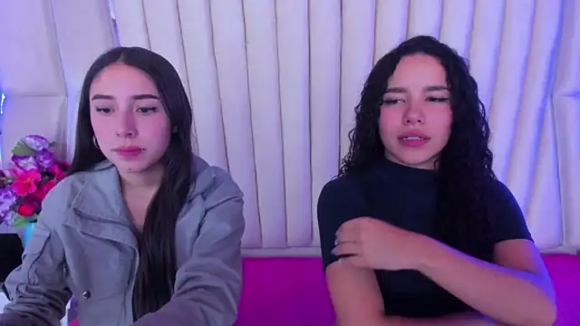 MaddieAndMedusa nude live chat in sexy room