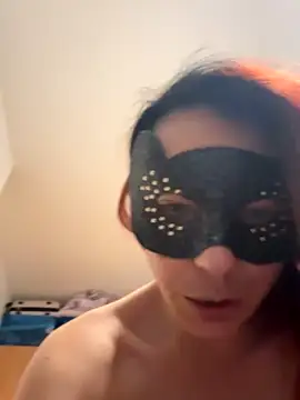 Miss-dauergail nude live chat in sexy room