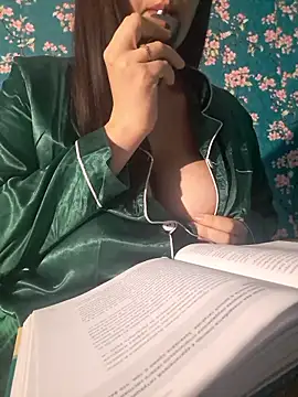 Nansyliana nude live chat in sexy room