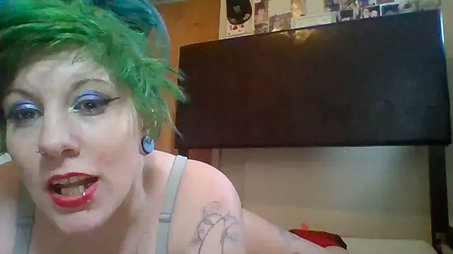 Punkprincess93 nude live chat in sexy room