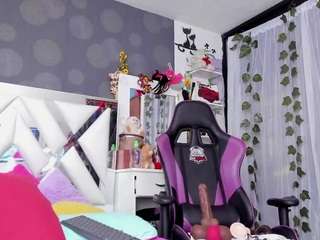 Reina nude in hot sex Live chat