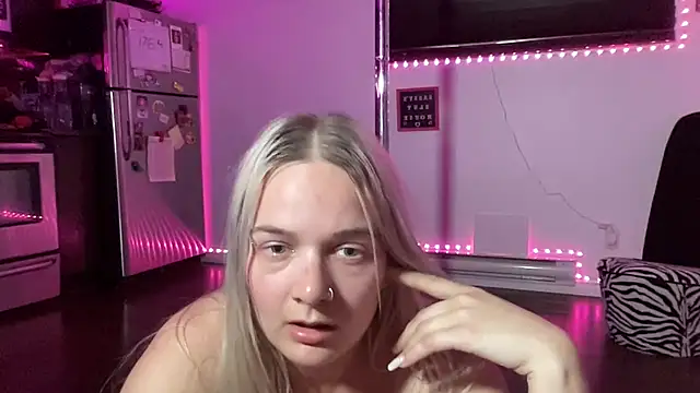 SassyCasss690 nude live chat in sexy room