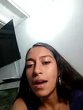 Tita_19x nude live chat in sexy room