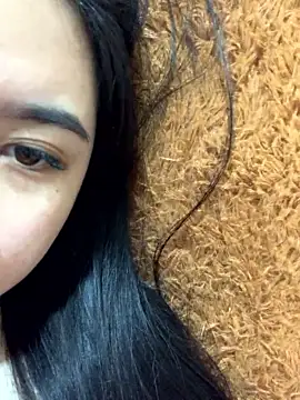 Tw_mila nude live chat in sexy room