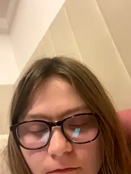YoungHornyBritishGirl nude live chat in sexy room